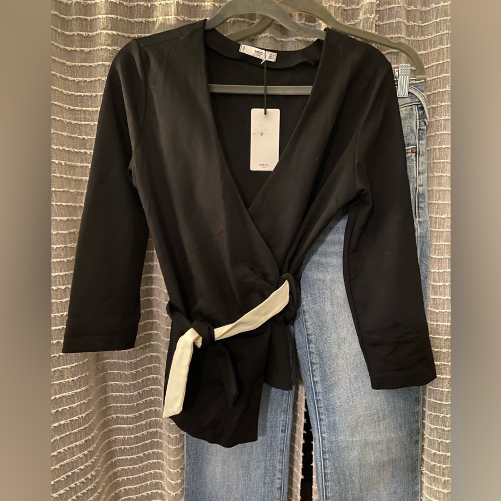 MNG Mango Black and white wrap top NWT